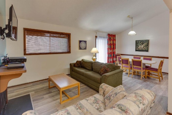 Chalet High by Capital Vacations image 11