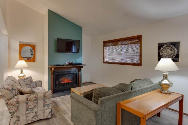 Chalet High by Capital Vacations image 22