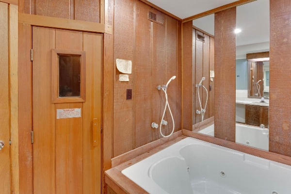 Chalet High by Capital Vacations image 6